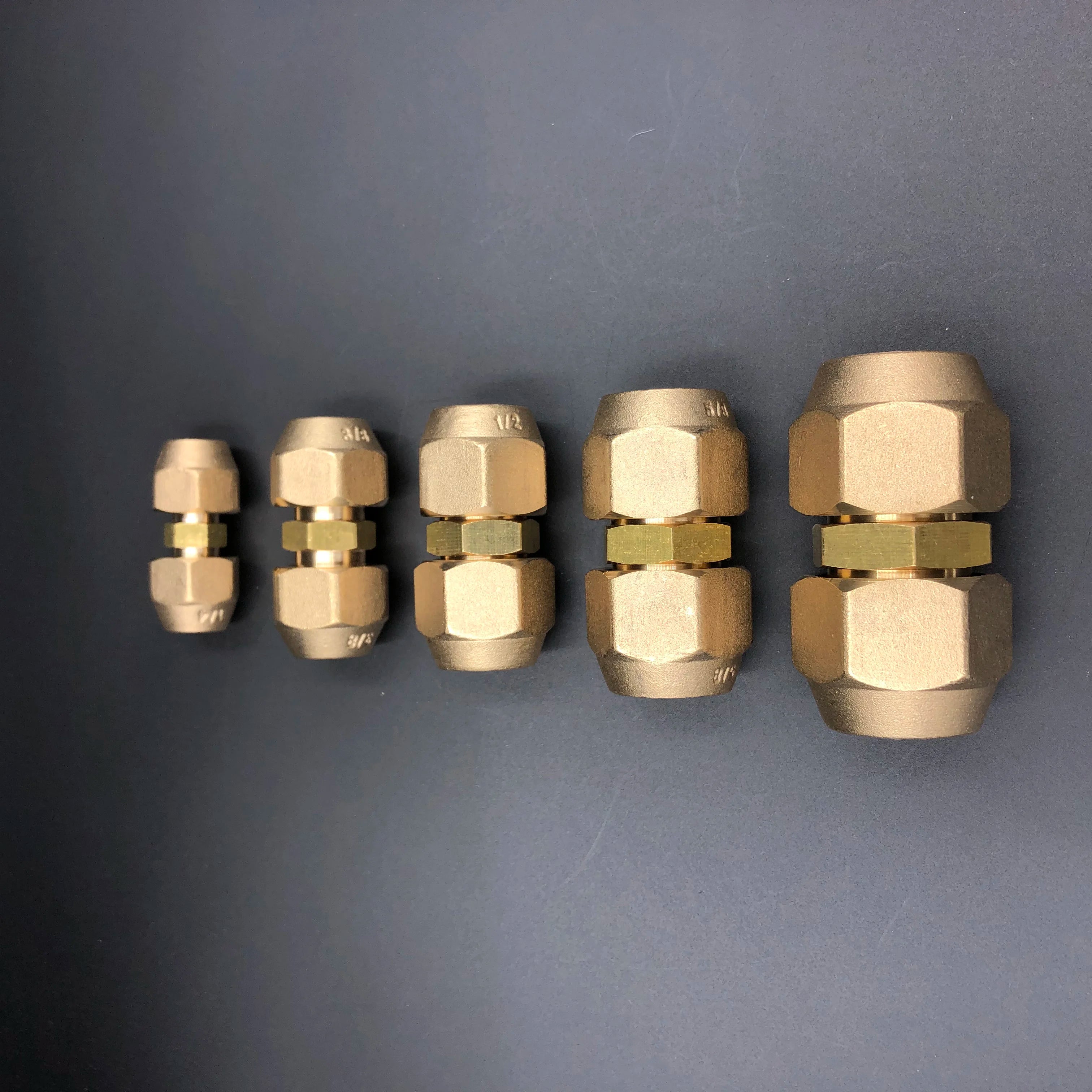 Brass Air Conditioner Coupling Forged UNF Thread Male to Male with Nut Straight Flare Connecting Pipe Fitting Adapter