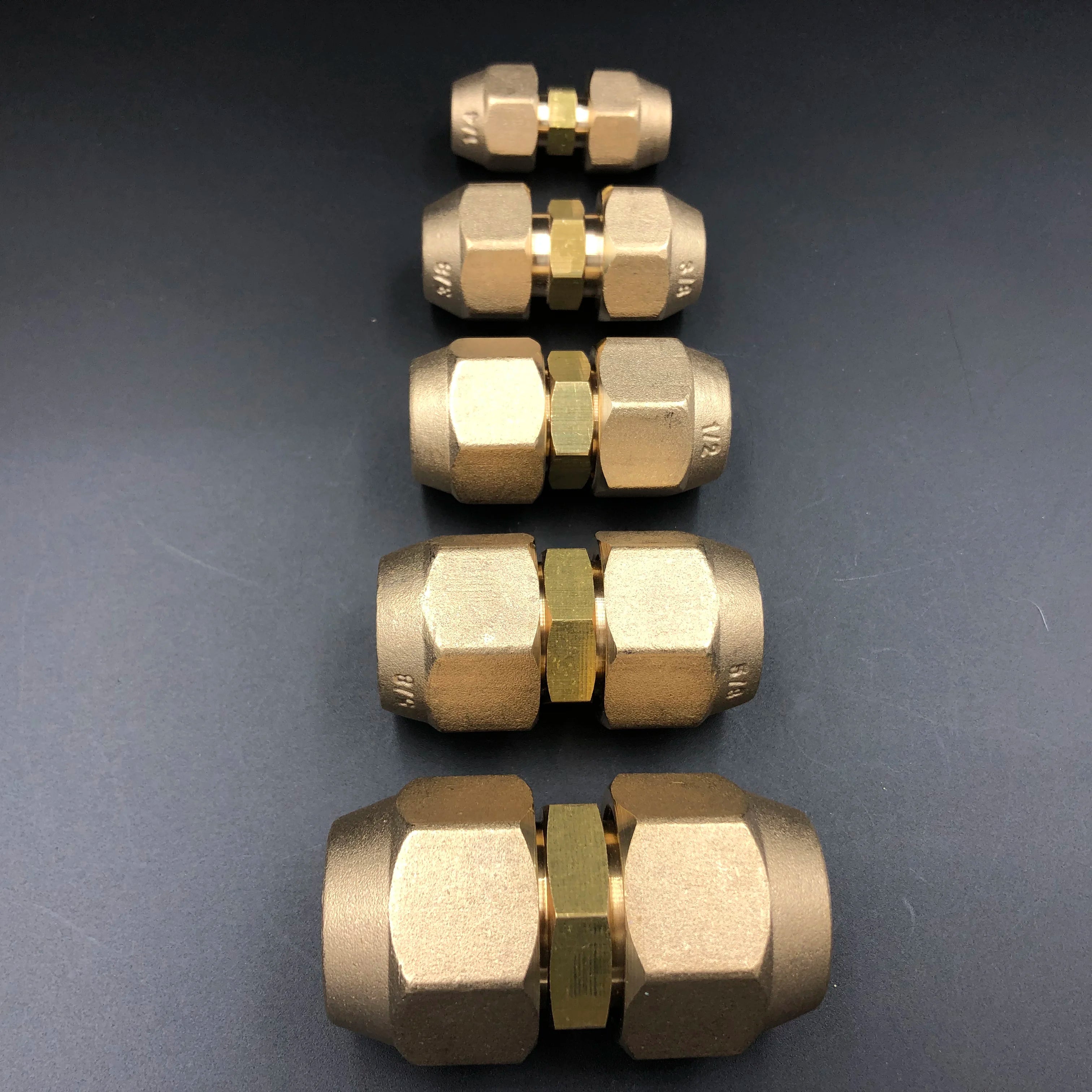 Brass Air Conditioner Coupling Forged UNF Thread Male to Male with Nut Straight Flare Connecting Pipe Fitting Adapter